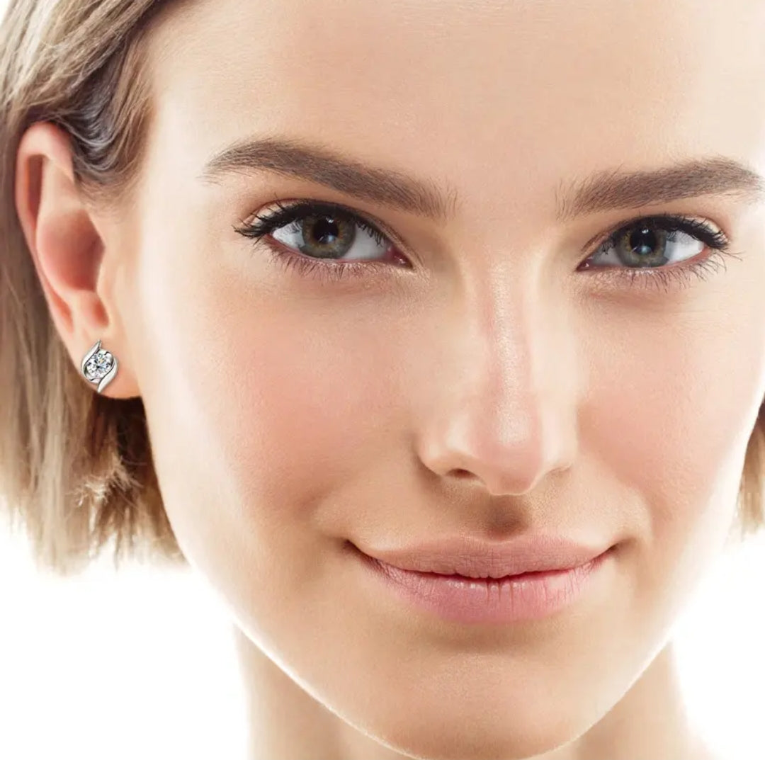 Twist Earrings with 5mm moissanite stones