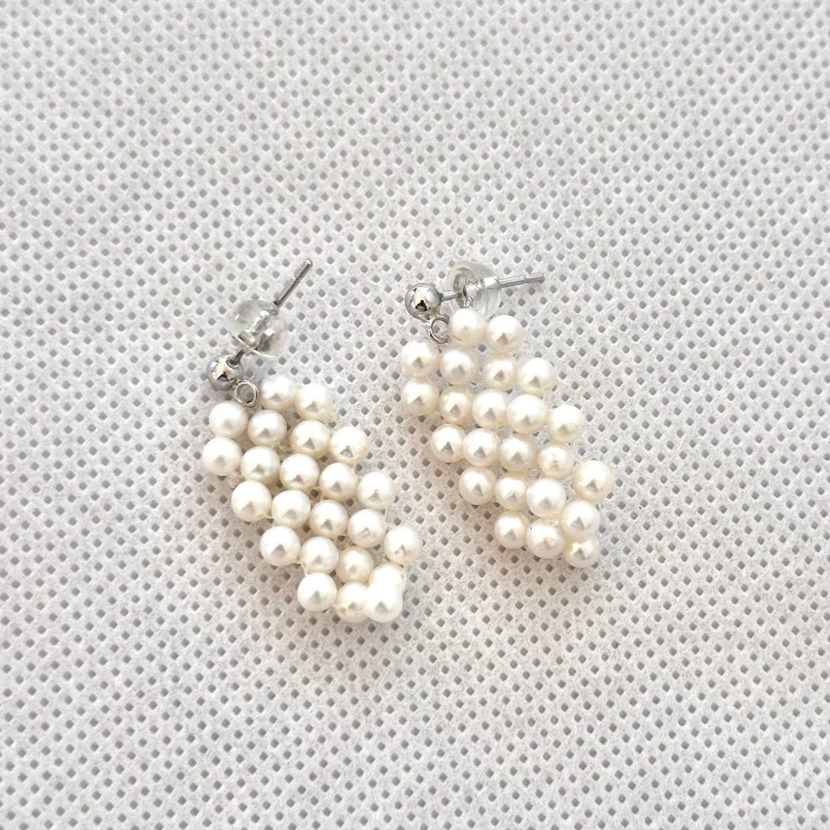 Freshwater Pearl Earrings.