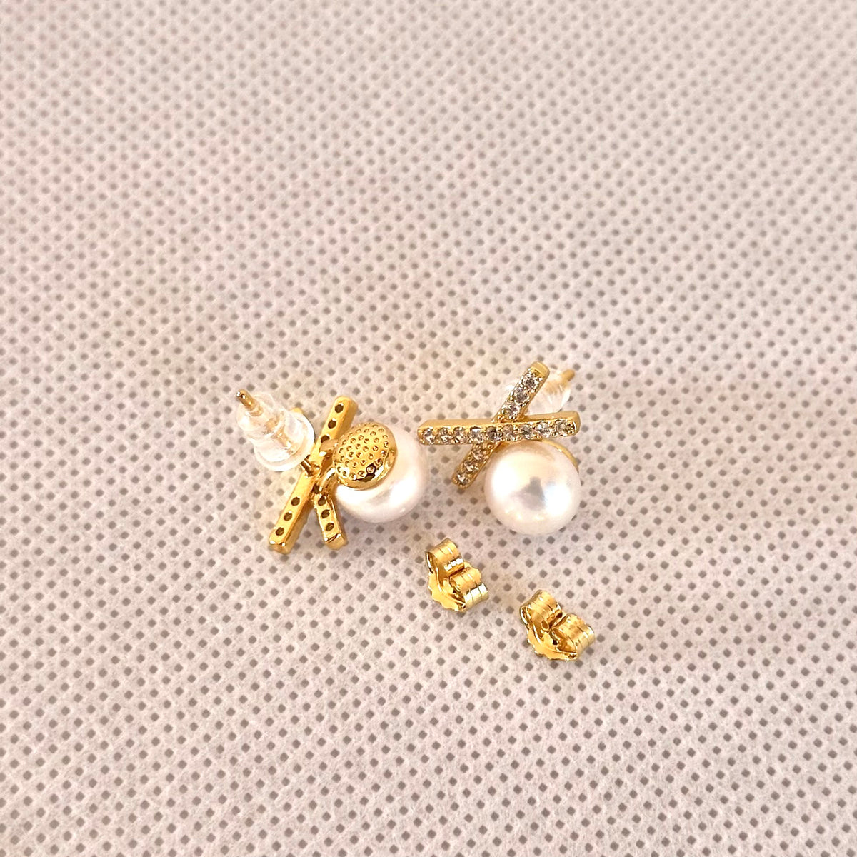 Freshwater Pearl Earrings.