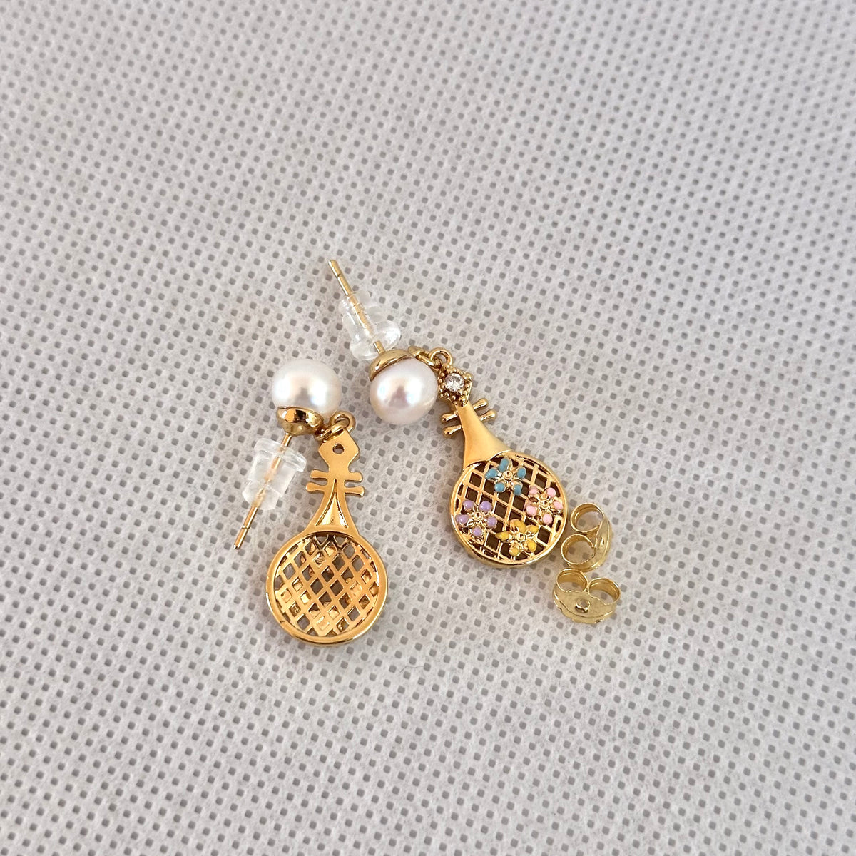 Freshwater Pearl Earrings.