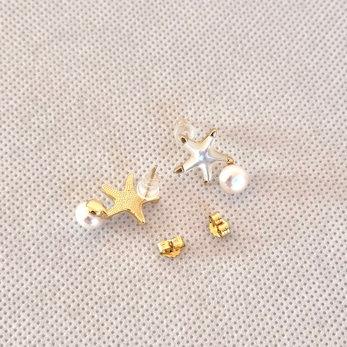 Freshwater Pearl Earrings.