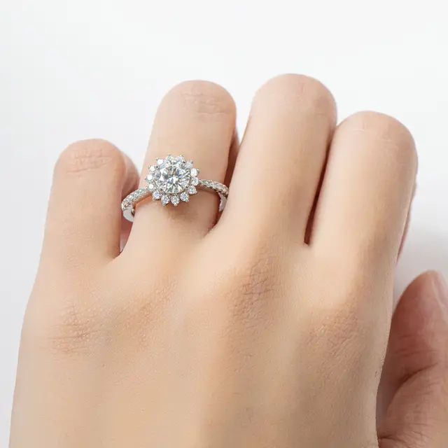 1ct sunflower shaped Moissanite Ring