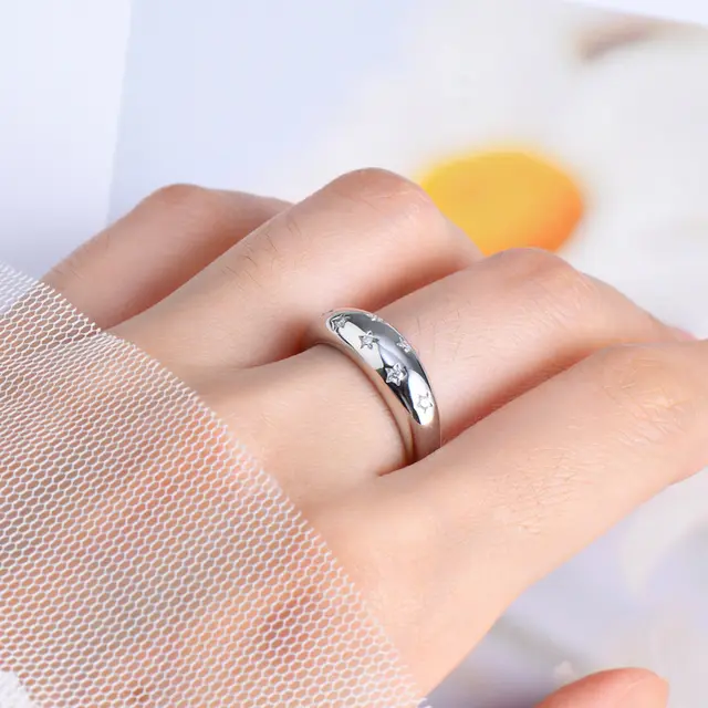 Star moissanite ring