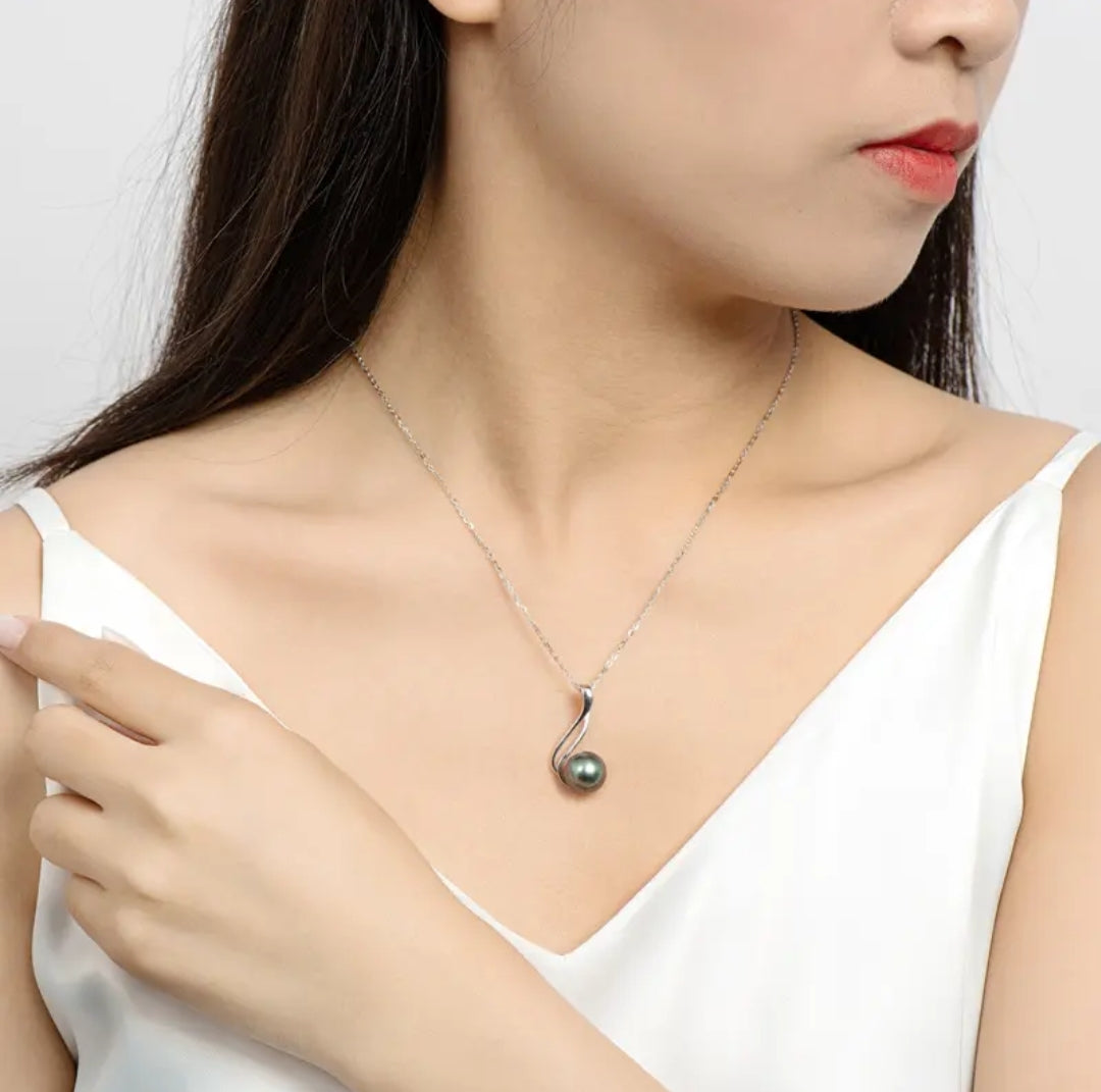 10mm round black pearl pendant necklace
