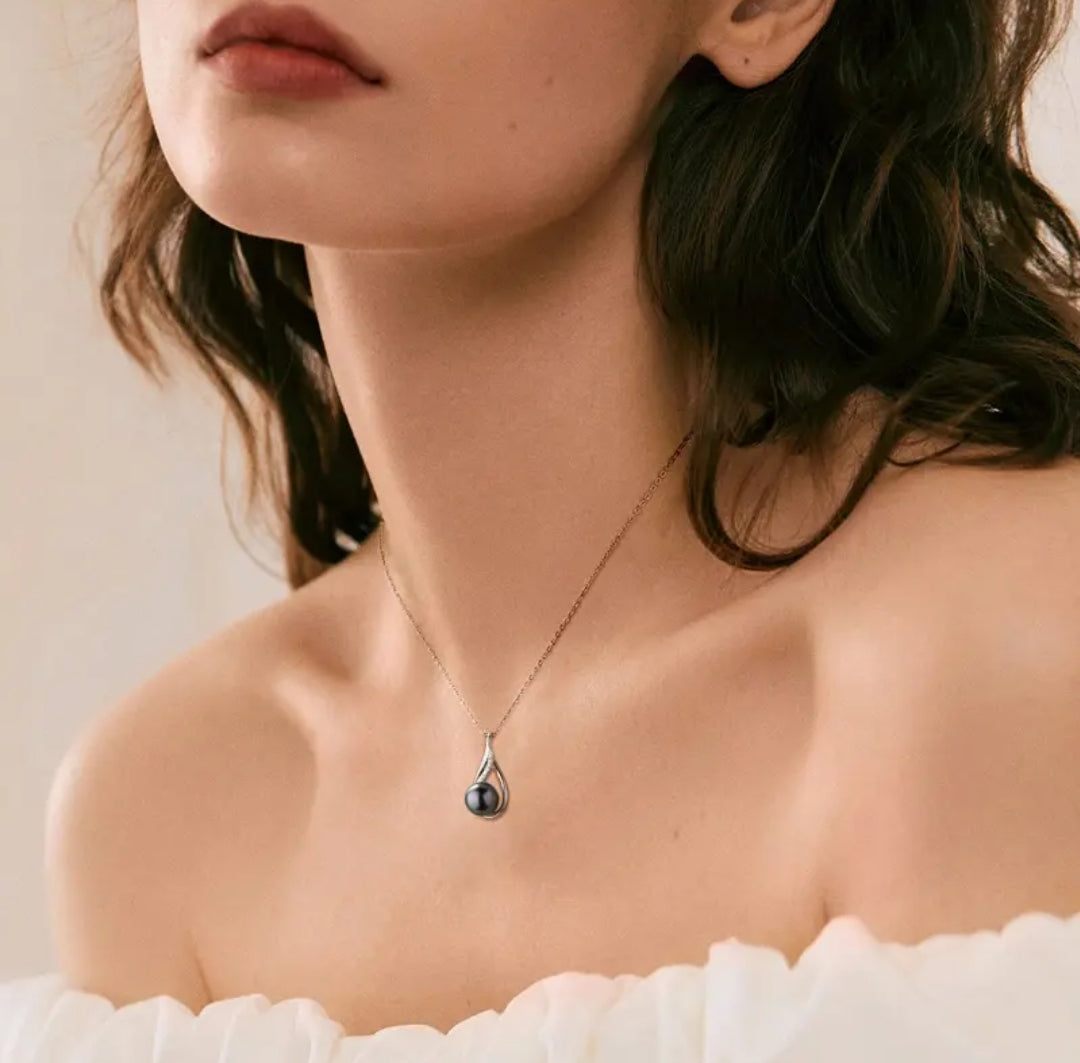 10mm twisted round pearl pendant necklace