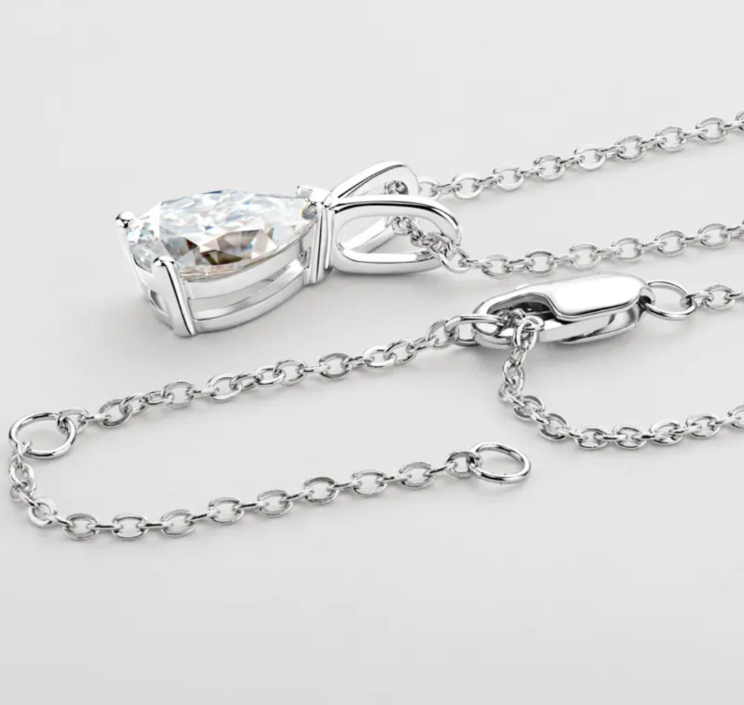 1.5ct Moissanite pendant necklace