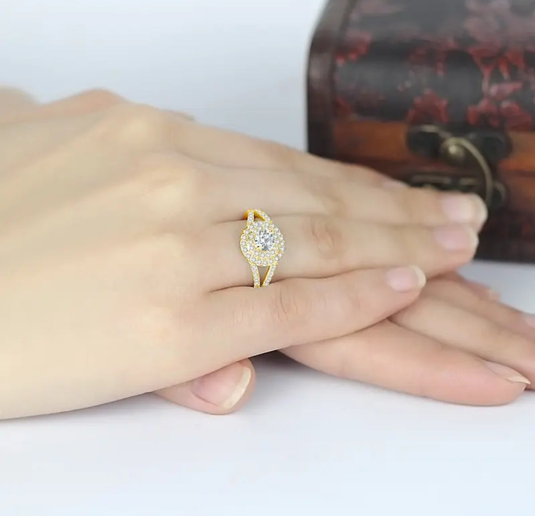 0.6ct moissanite gold ring