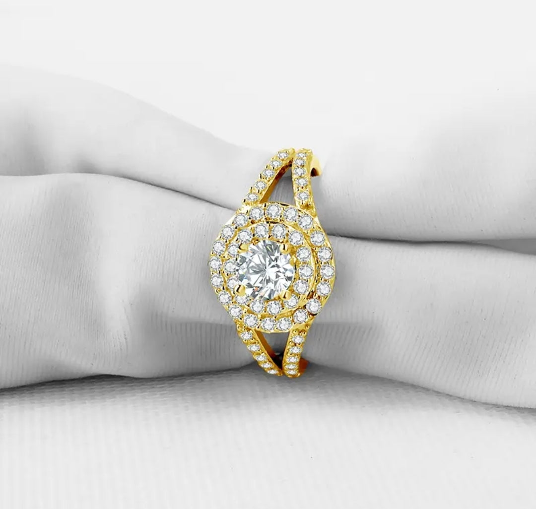 0.6ct moissanite gold ring