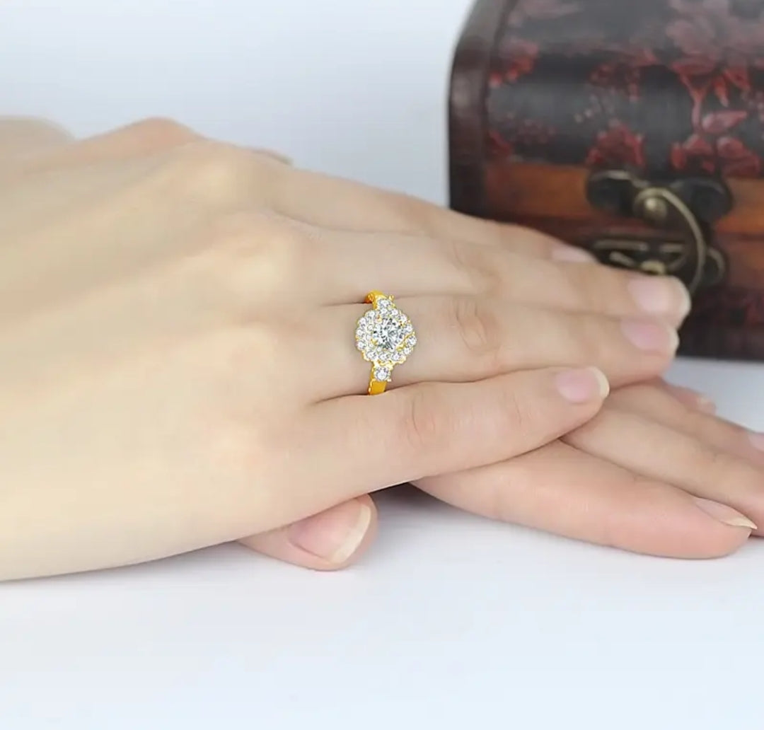 0.6ct unique moissanite gold ring