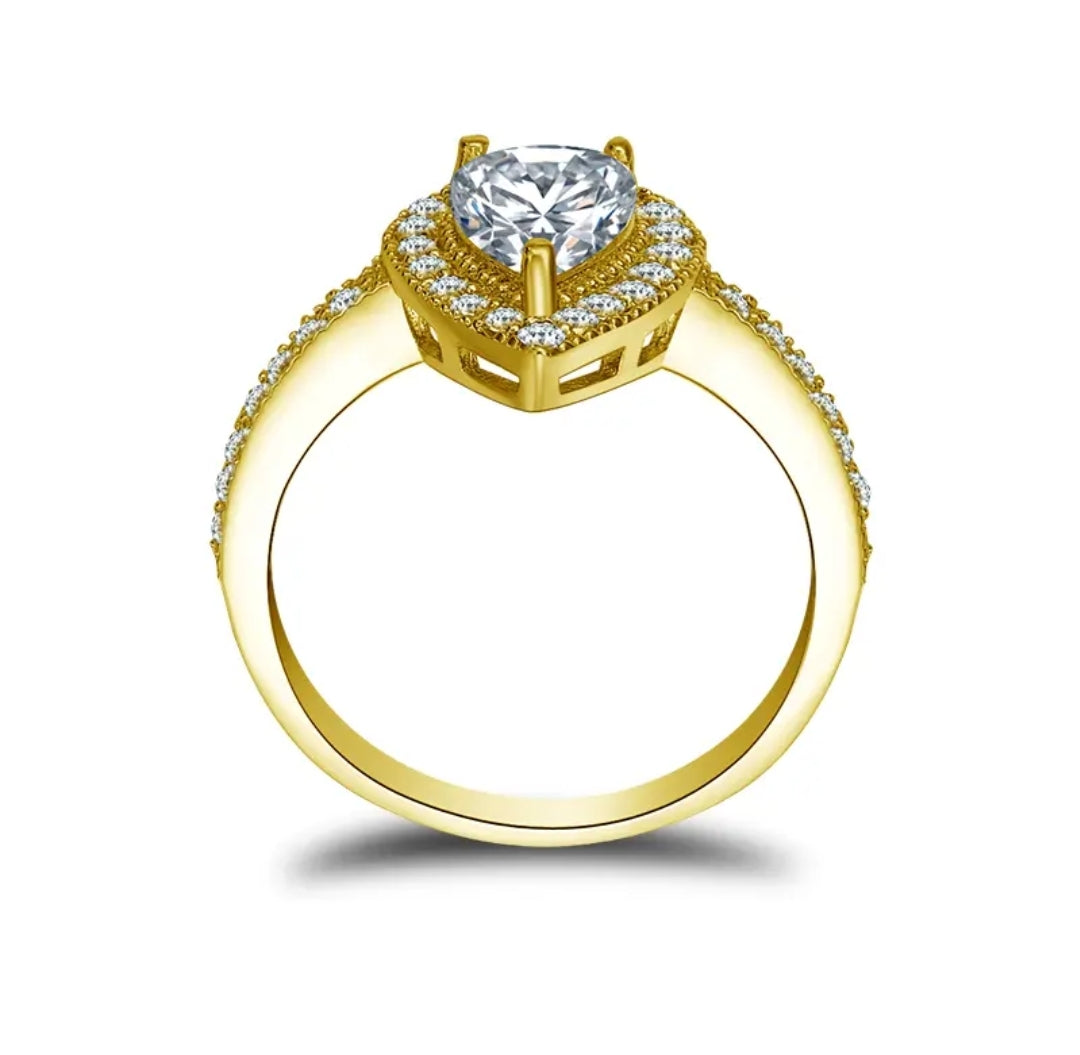 1.5ct leaf shape moissanite gold ring