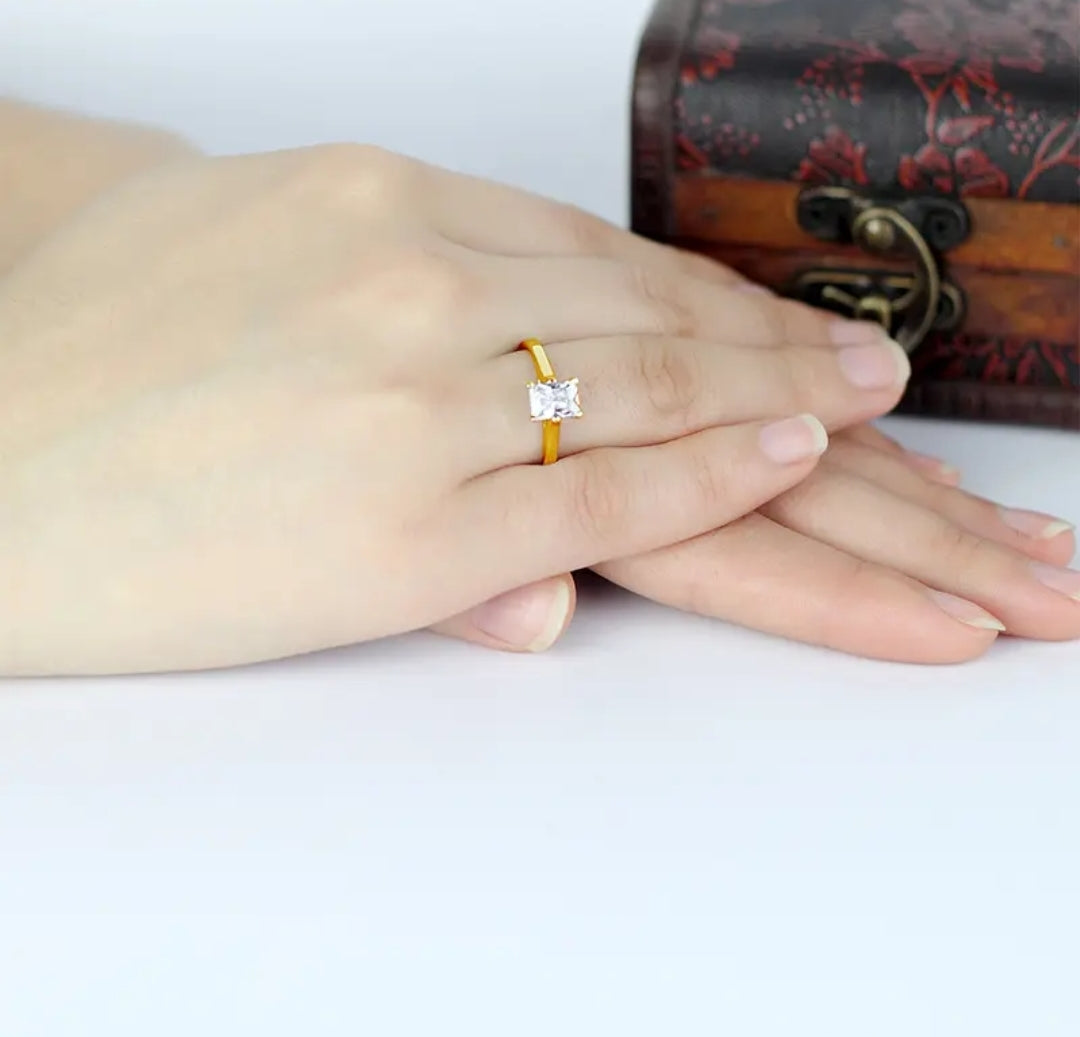10k gold ring with 1ct radiant cut moissanite