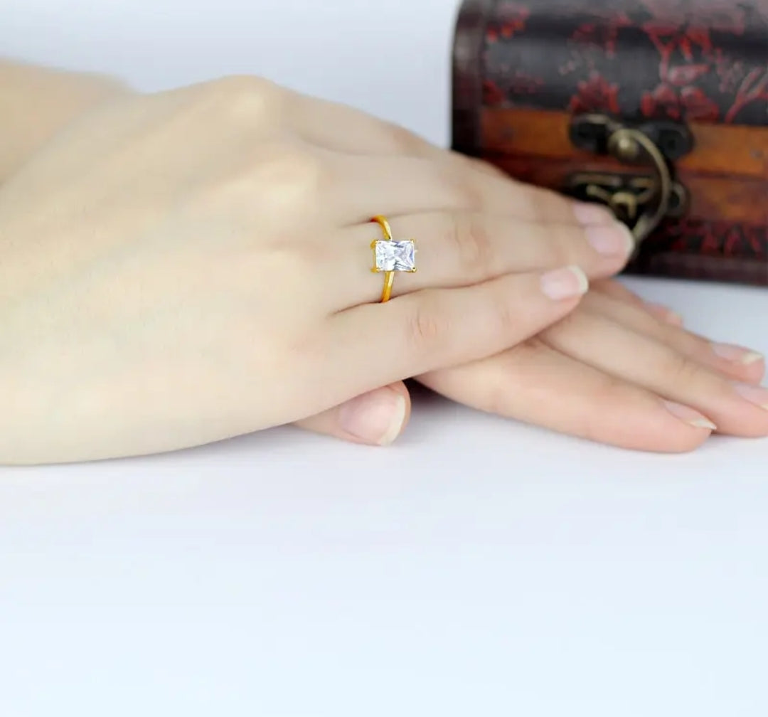 10k gold ring with 1.2ct radiant cut moissanite