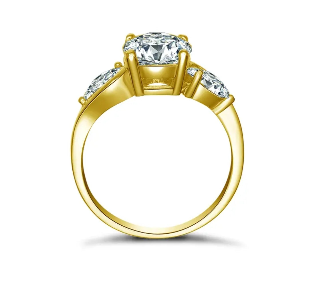 10k gold ring with 1.5ct brilliant moissanite