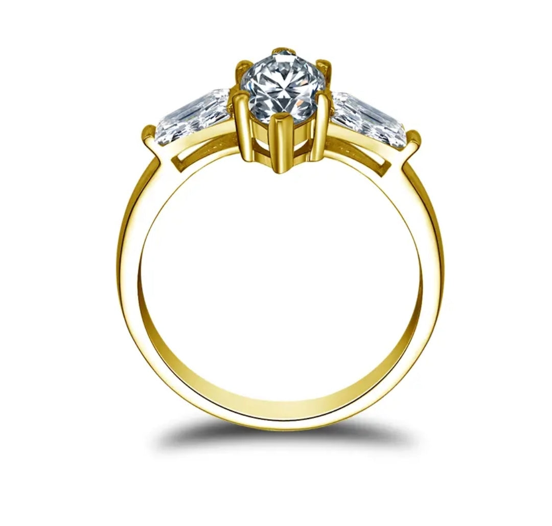 10k gold ring with 1ct brilliant moissanite