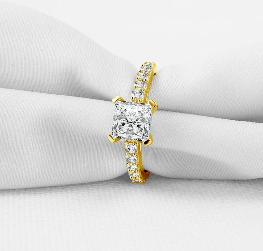 1.2ct solid gold moissanite ring