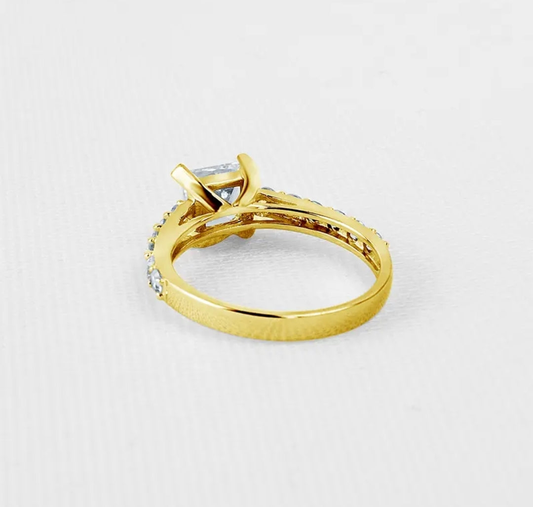 1.2ct solid gold moissanite ring