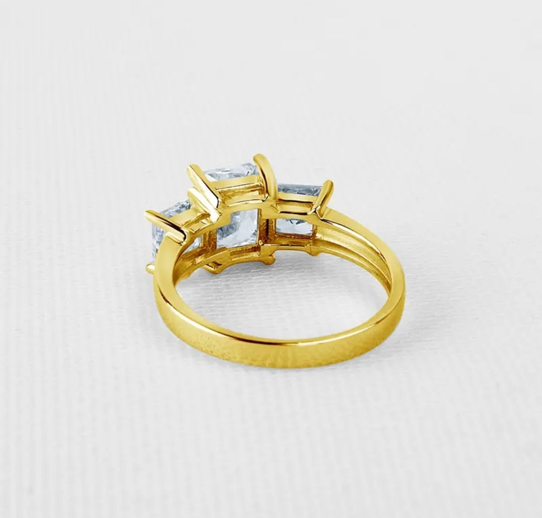 Solid gold 2ct multi moissanite ring