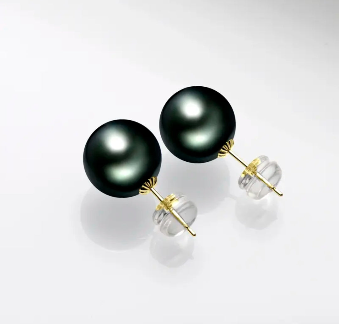 18k gold earrings with 8-9mm pearl