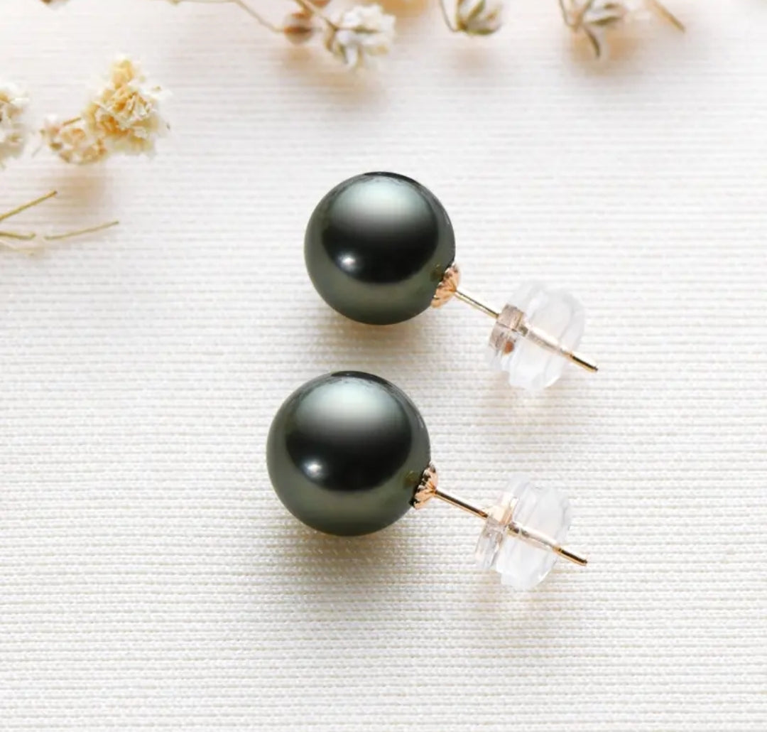 18k gold earrings with 8-9mm pearl