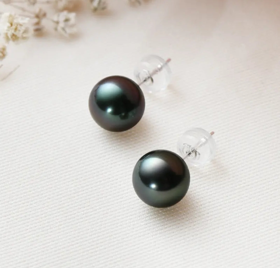 18k gold earrings with 8-9mm pearl