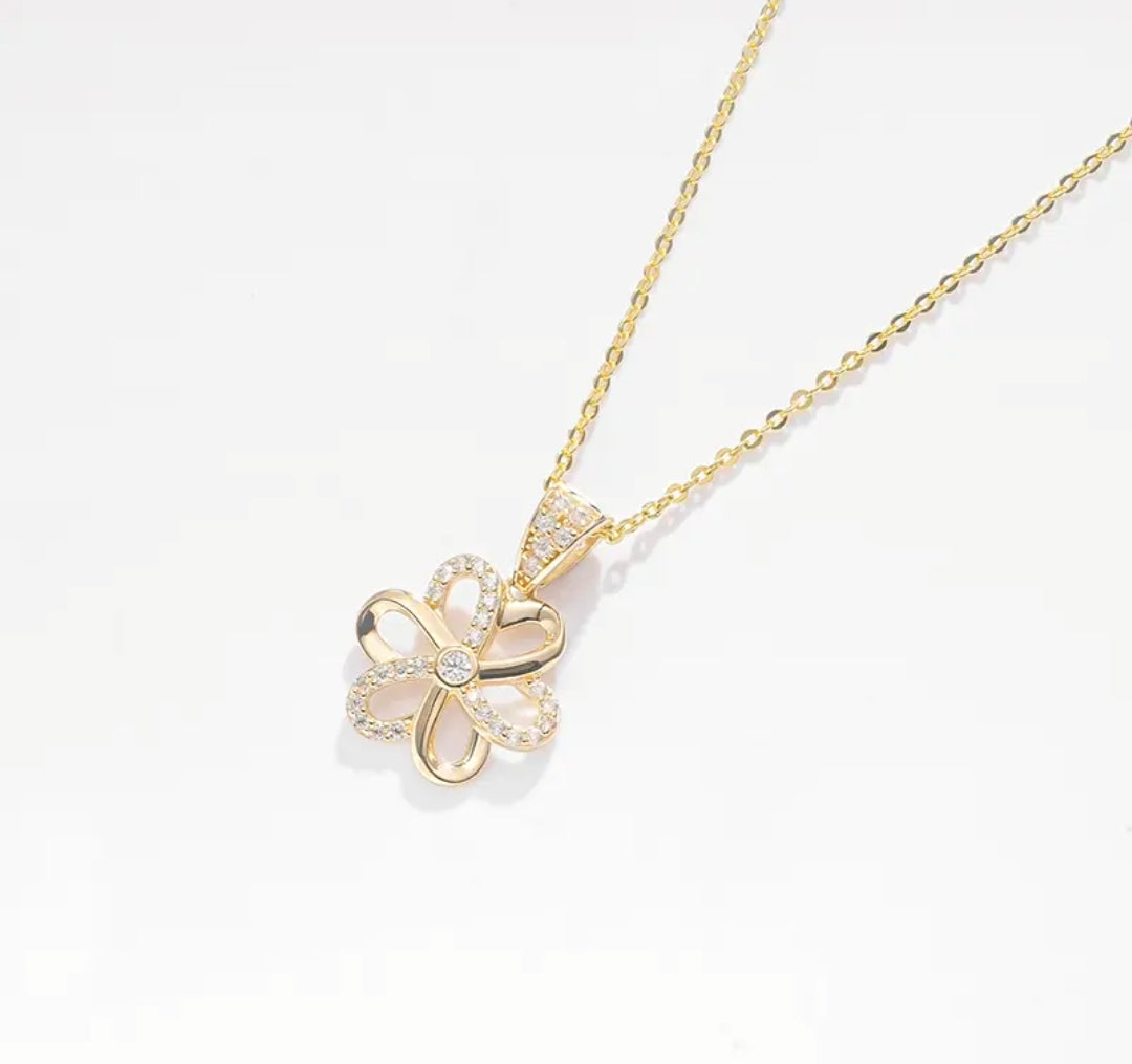 14k solid gold flower shape necklace with 1.3mm zircons