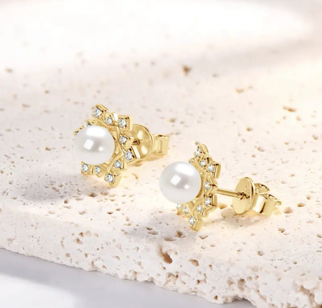 5mm flower shape pearl earrings
