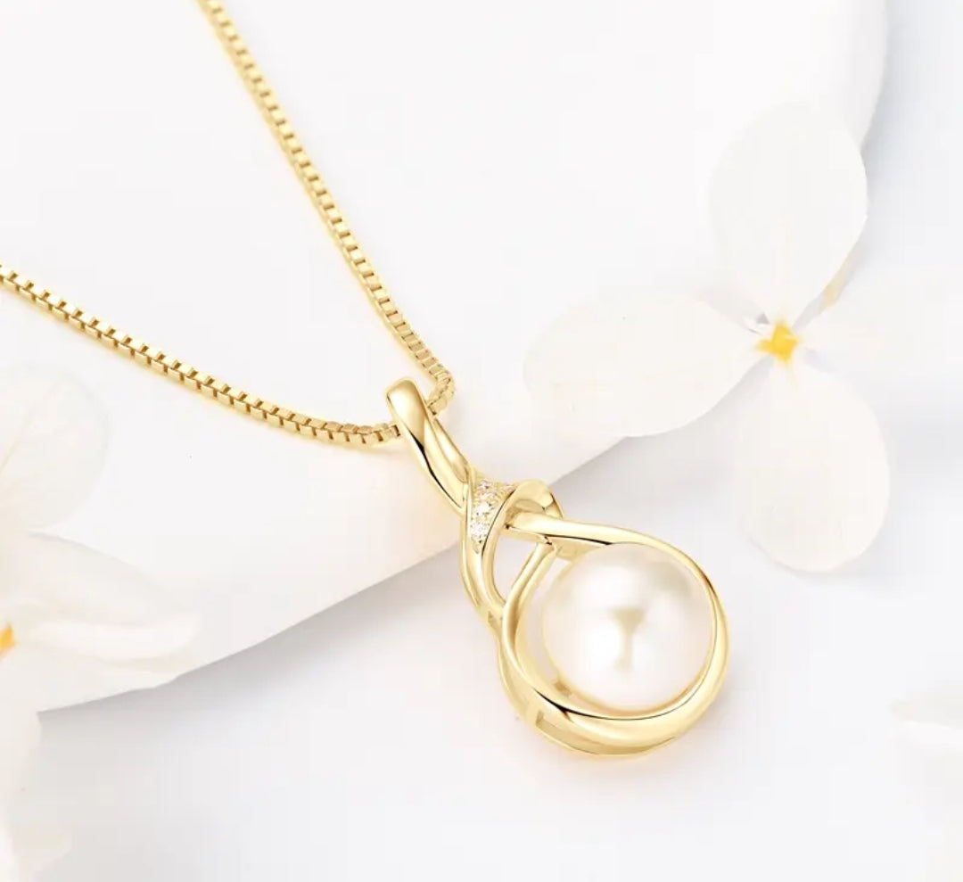 10mm pearl and 1mm multimoissanite pendant necklace