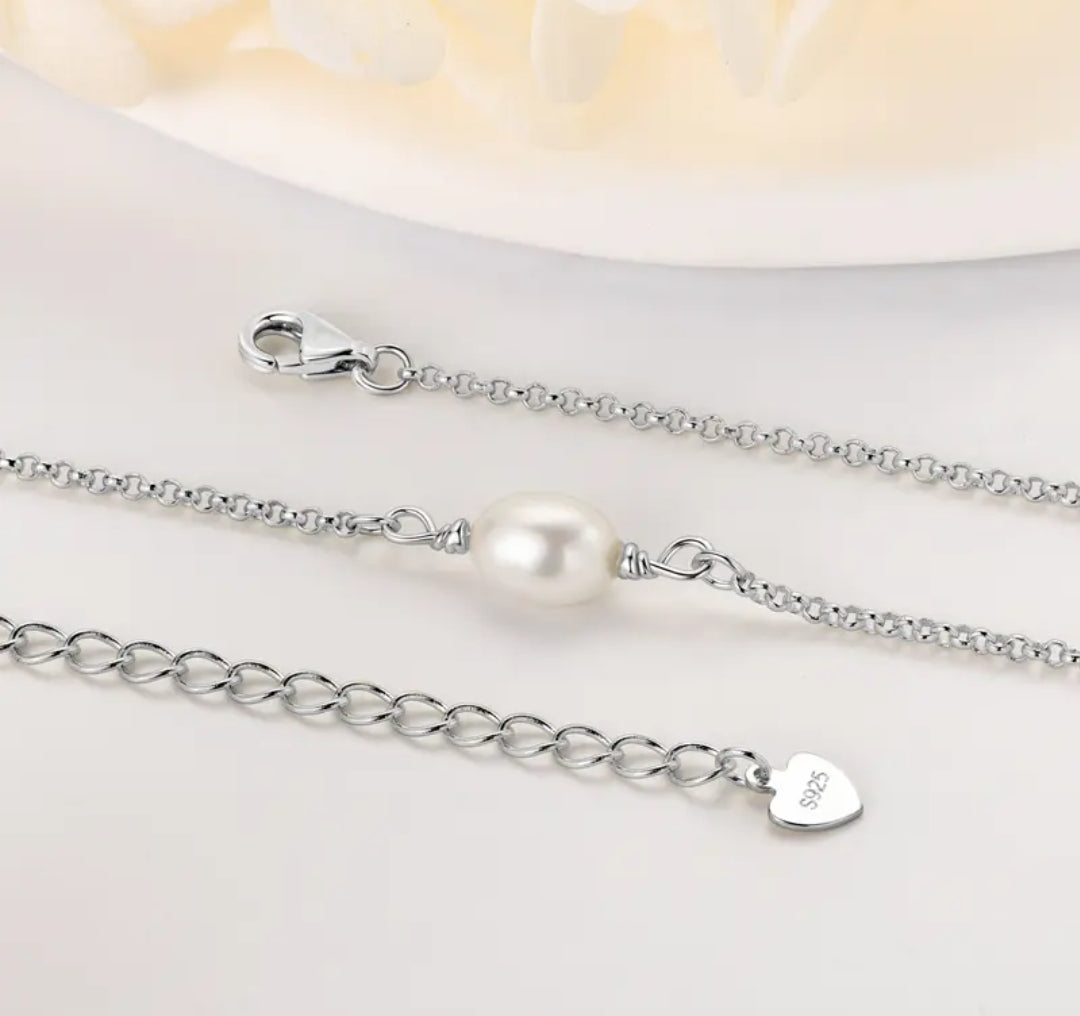 6*8mm divine white pearl pendant necklace