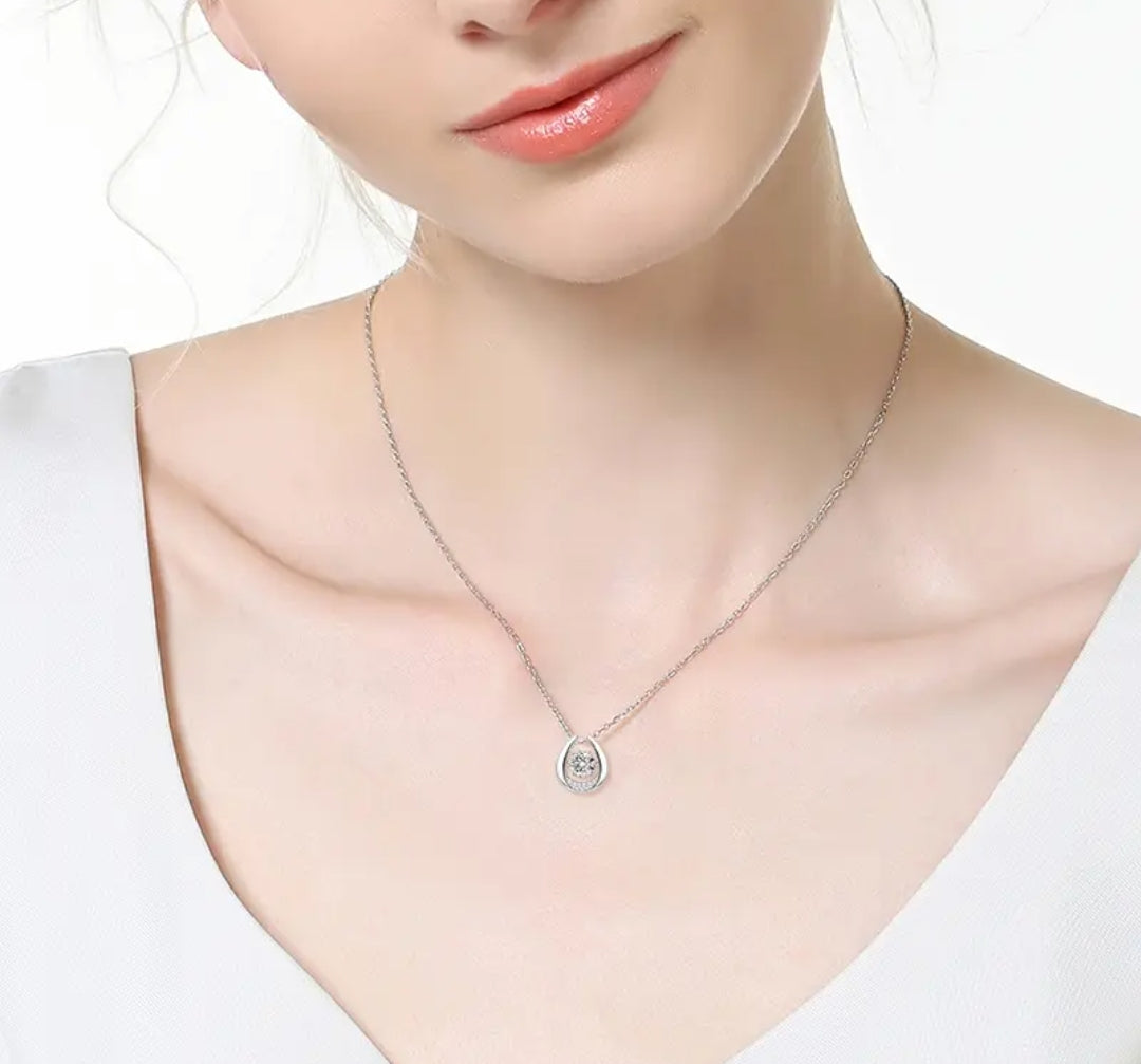 6mm U shape Moissanite pendant necklace