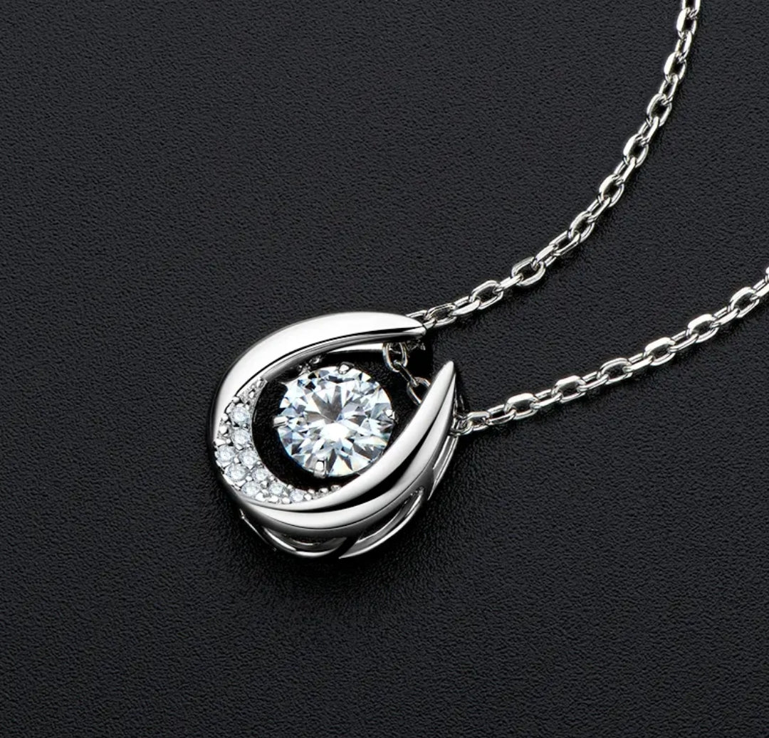 6mm U shape Moissanite pendant necklace