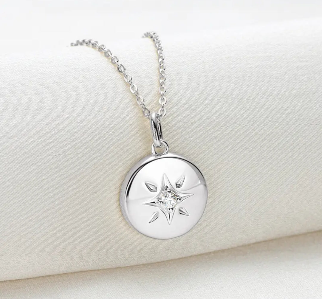 2.5mm north star Moissanite pendant necklace