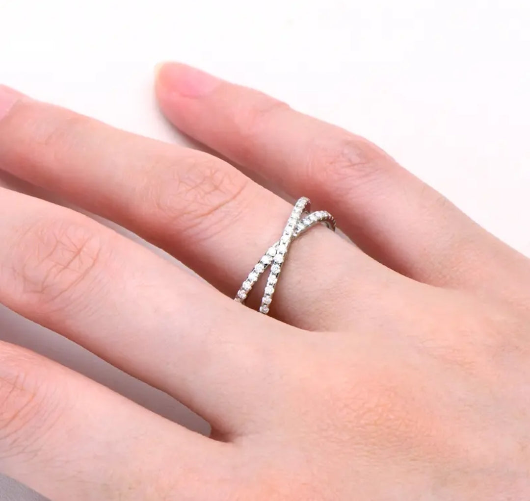 1.3mm 40pcs moissanite engagement ring