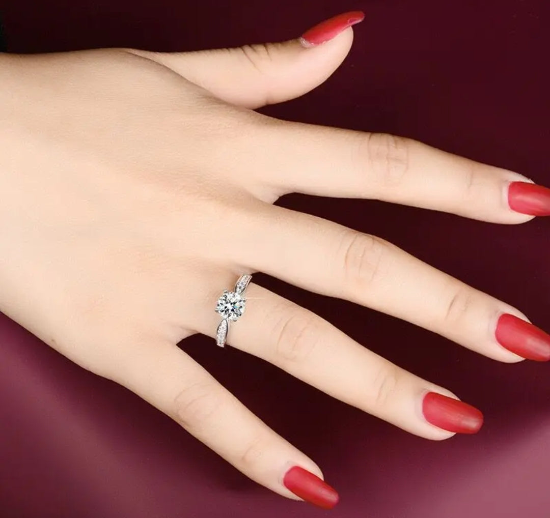 1ct unique moissanite engagement ring