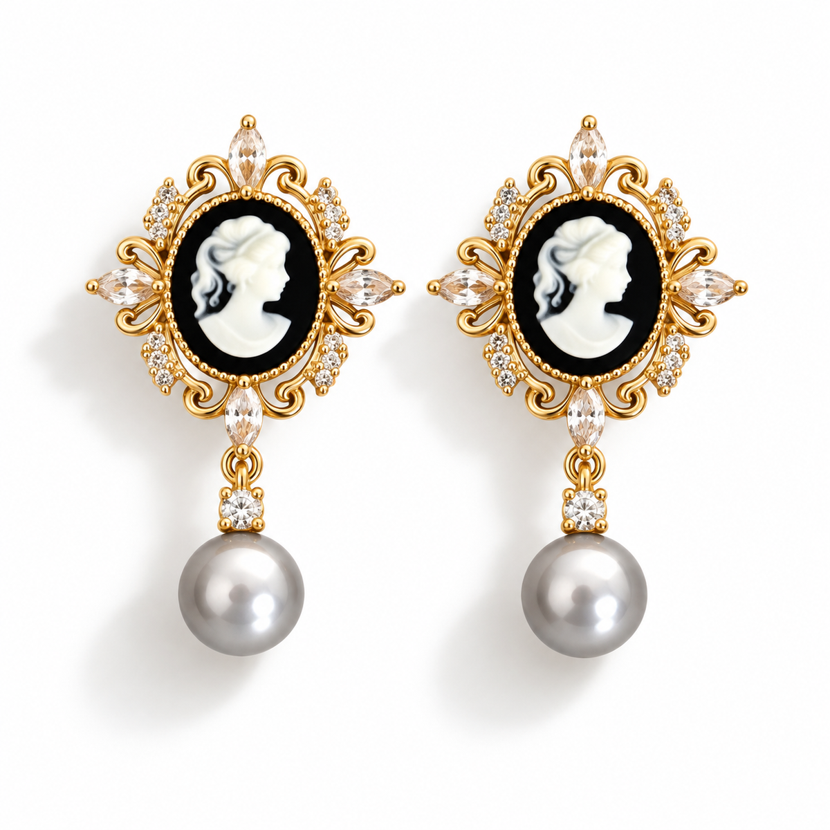 Freshwater Pearl Earrings.