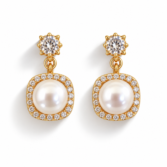 Freshwater Pearl Earrings.
