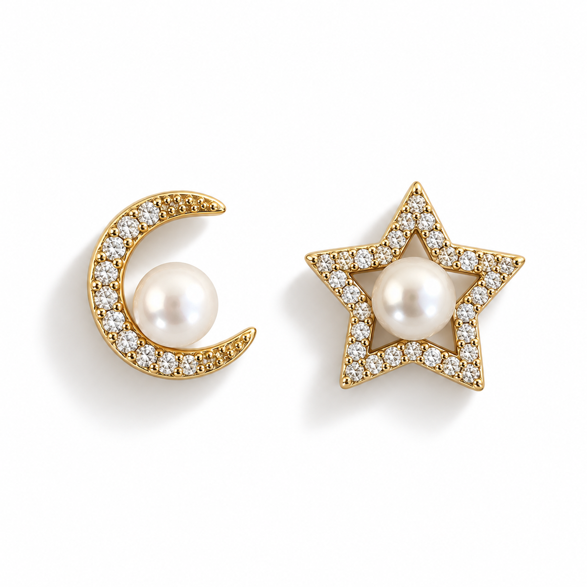 Freshwater Pearl Earrings.
