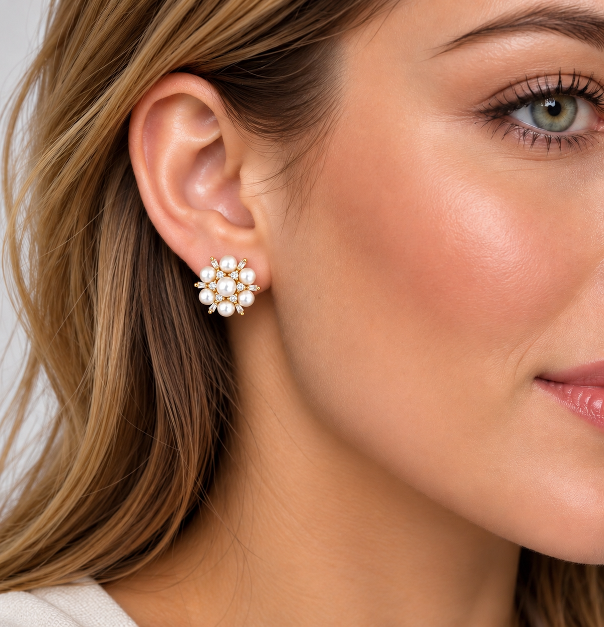Freshwater Pearl Earrings.