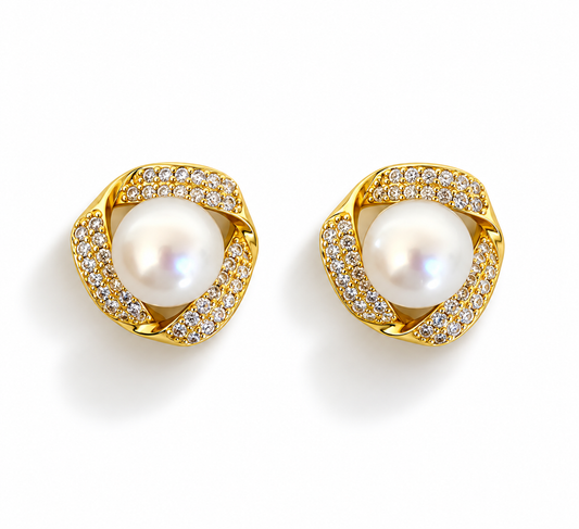 Freshwater Pearl Earrings.