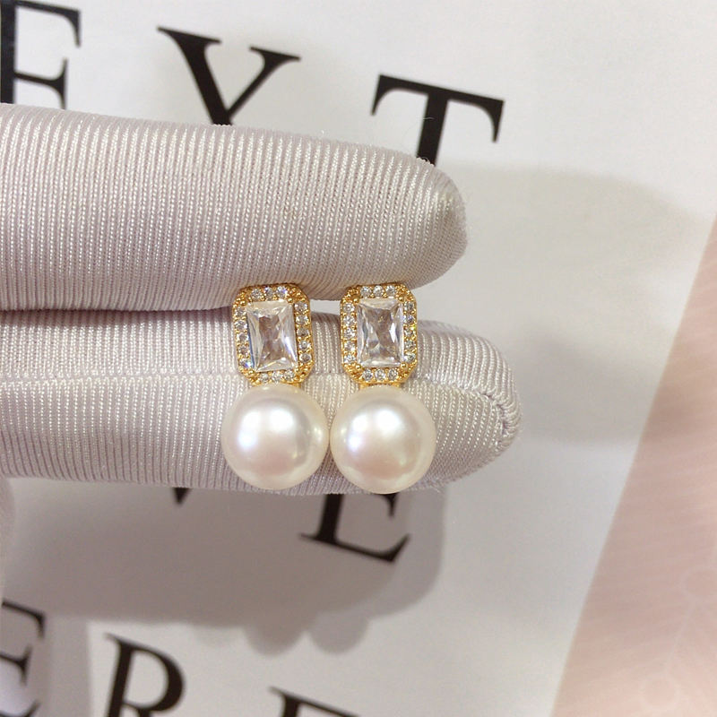 Natural Pearl Earrings
