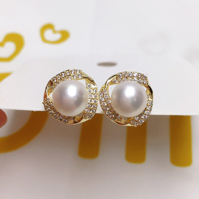 Natural Freshwater Pearl Earrings.