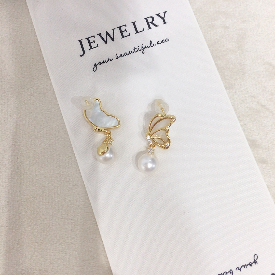 Handmade Natural Freshwater Pearl Earrings.