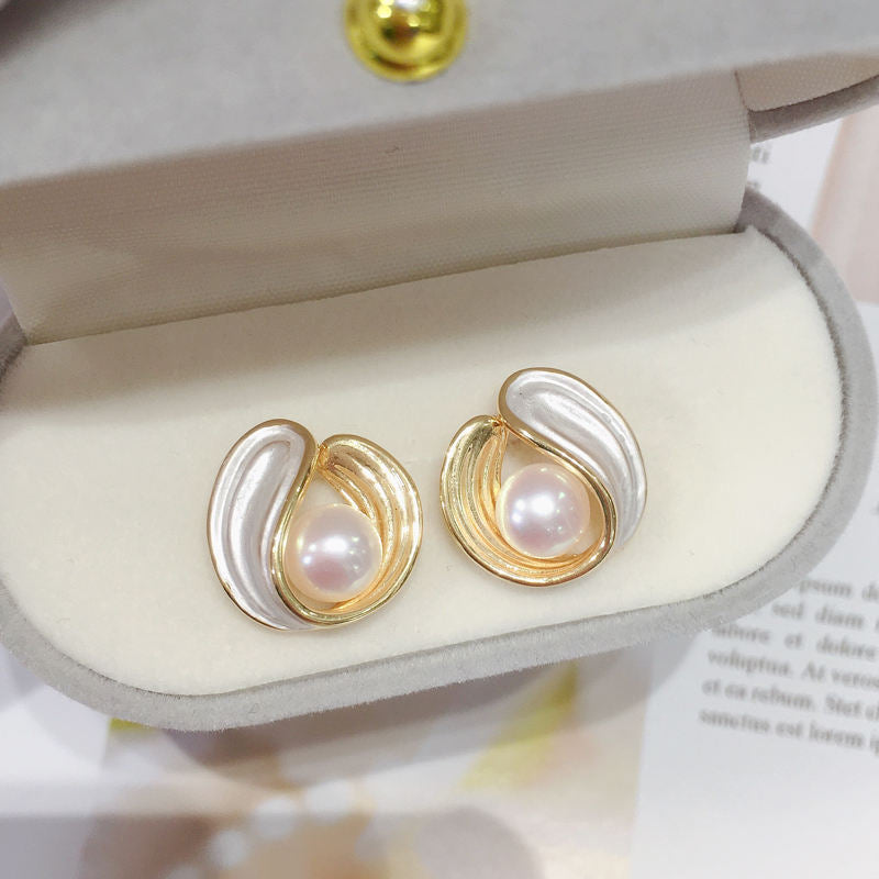 Handmade Natural Freshwater Pearl Earrings.