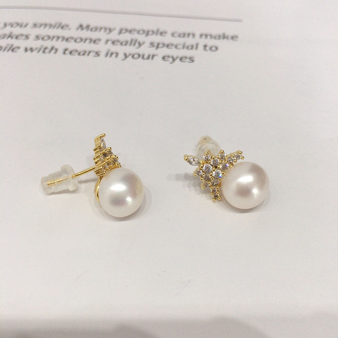 Handmade Natural Freshwater Pearl Earrings.