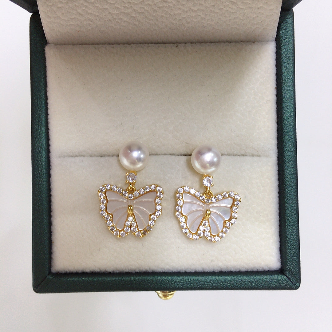 Handmade Natural Freshwater Pearl Earrings.