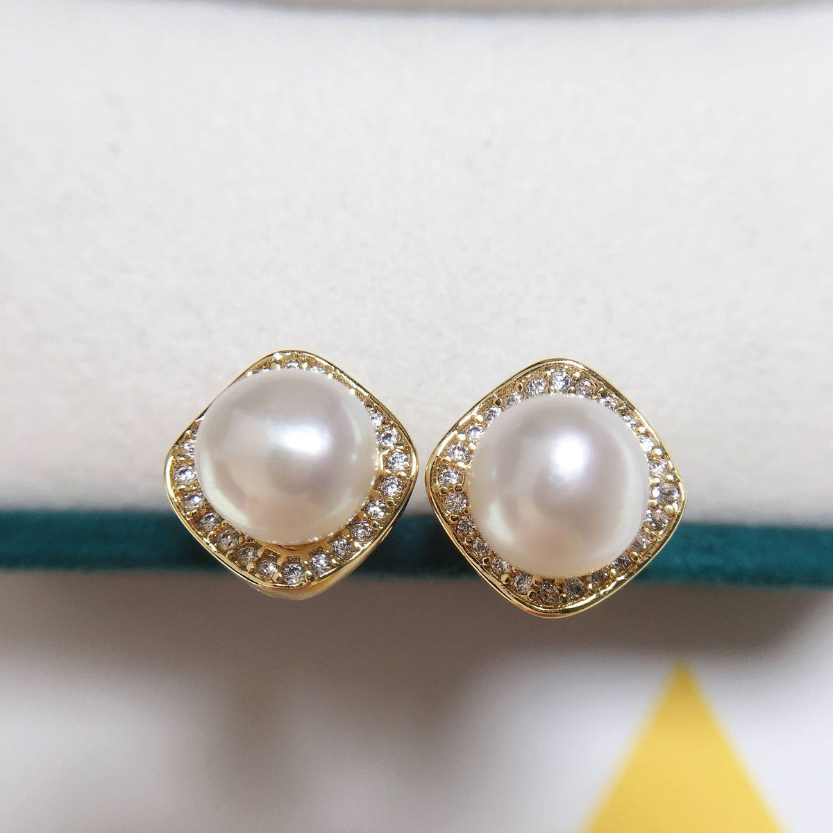 Natural Freshwater Pearl Earrings.