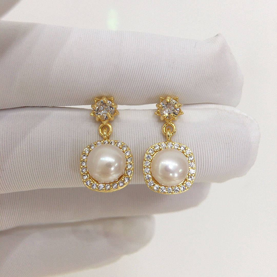 Handmade Natural Freshwater Pearl Earrings.
