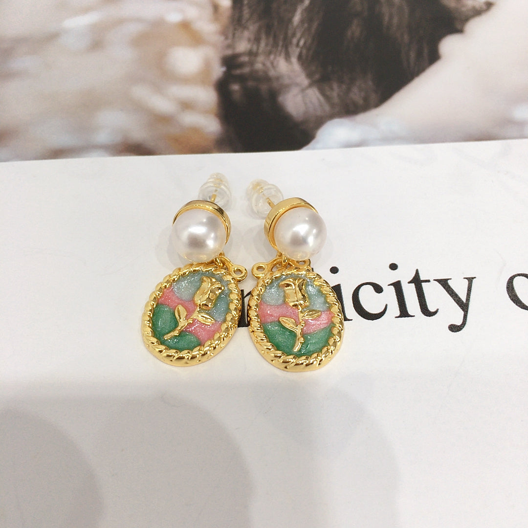 Handmade Natural Freshwater Pearl Earrings.
