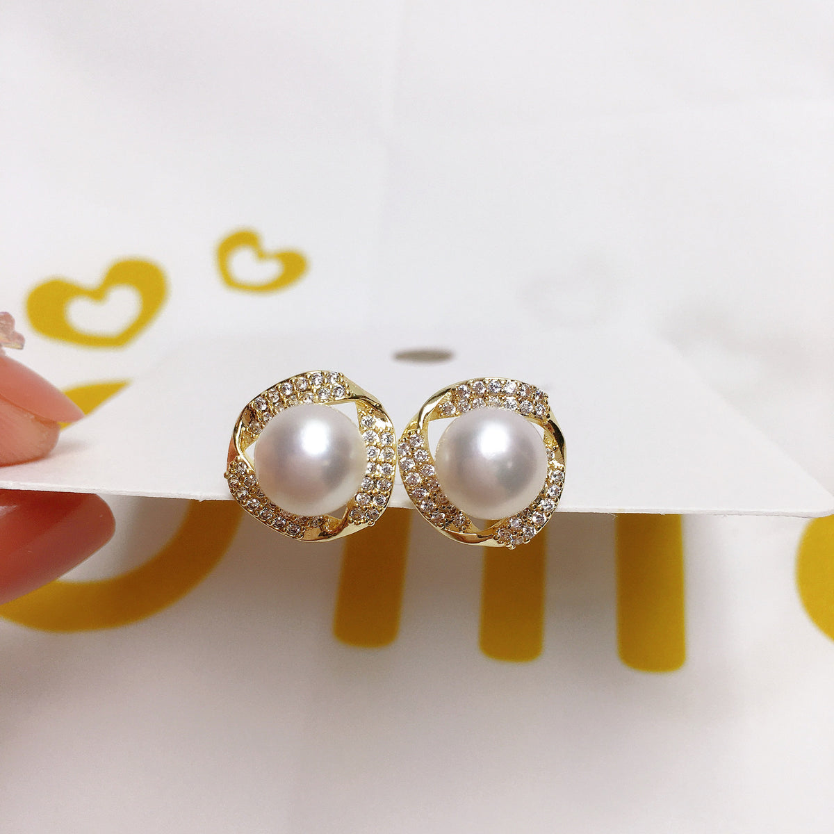 Natural Freshwater Pearl Earrings.