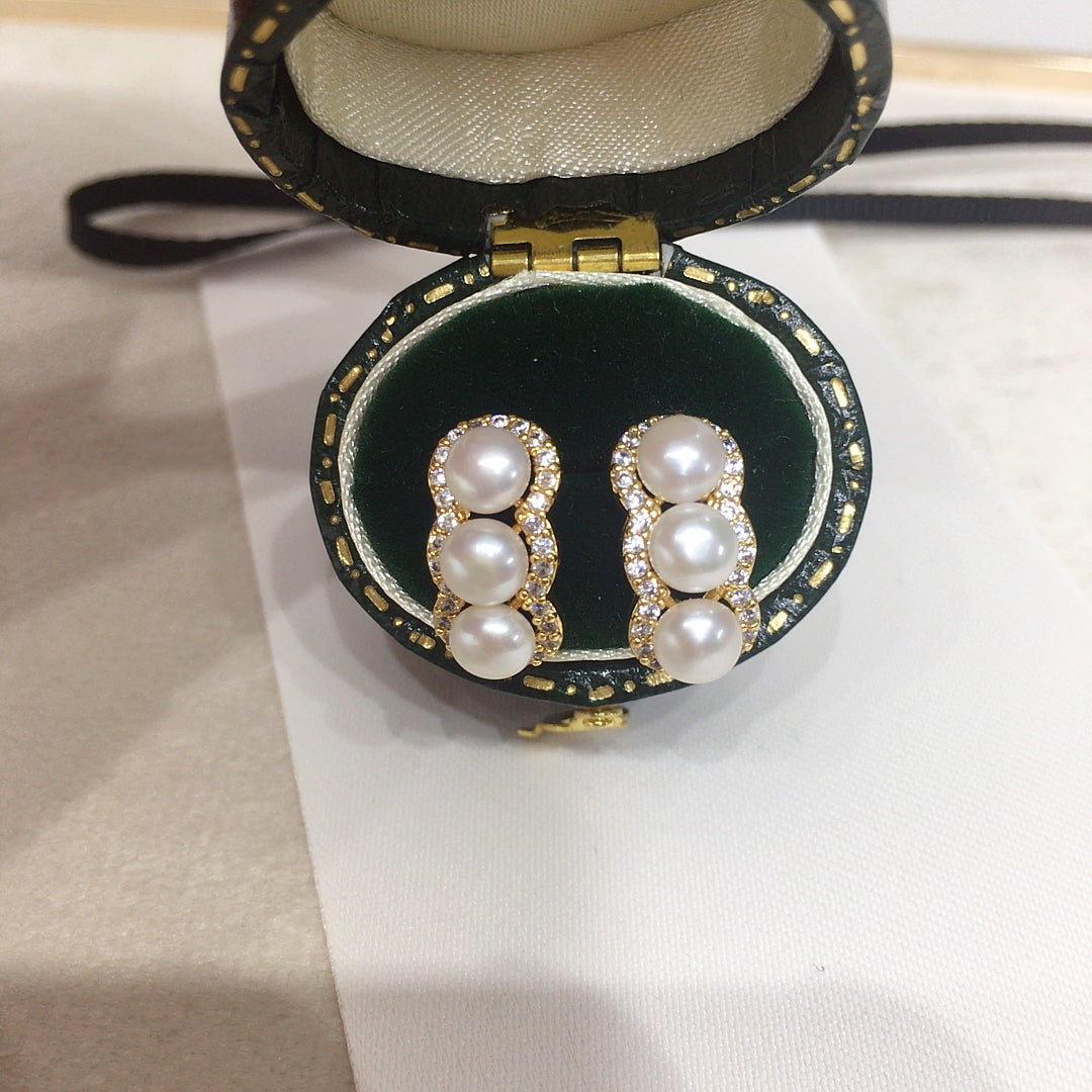 Handmade Natural Freshwater Pearl Earrings.
