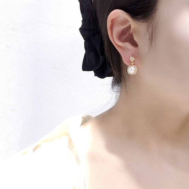 Handmade Natural Freshwater Pearl Earrings.